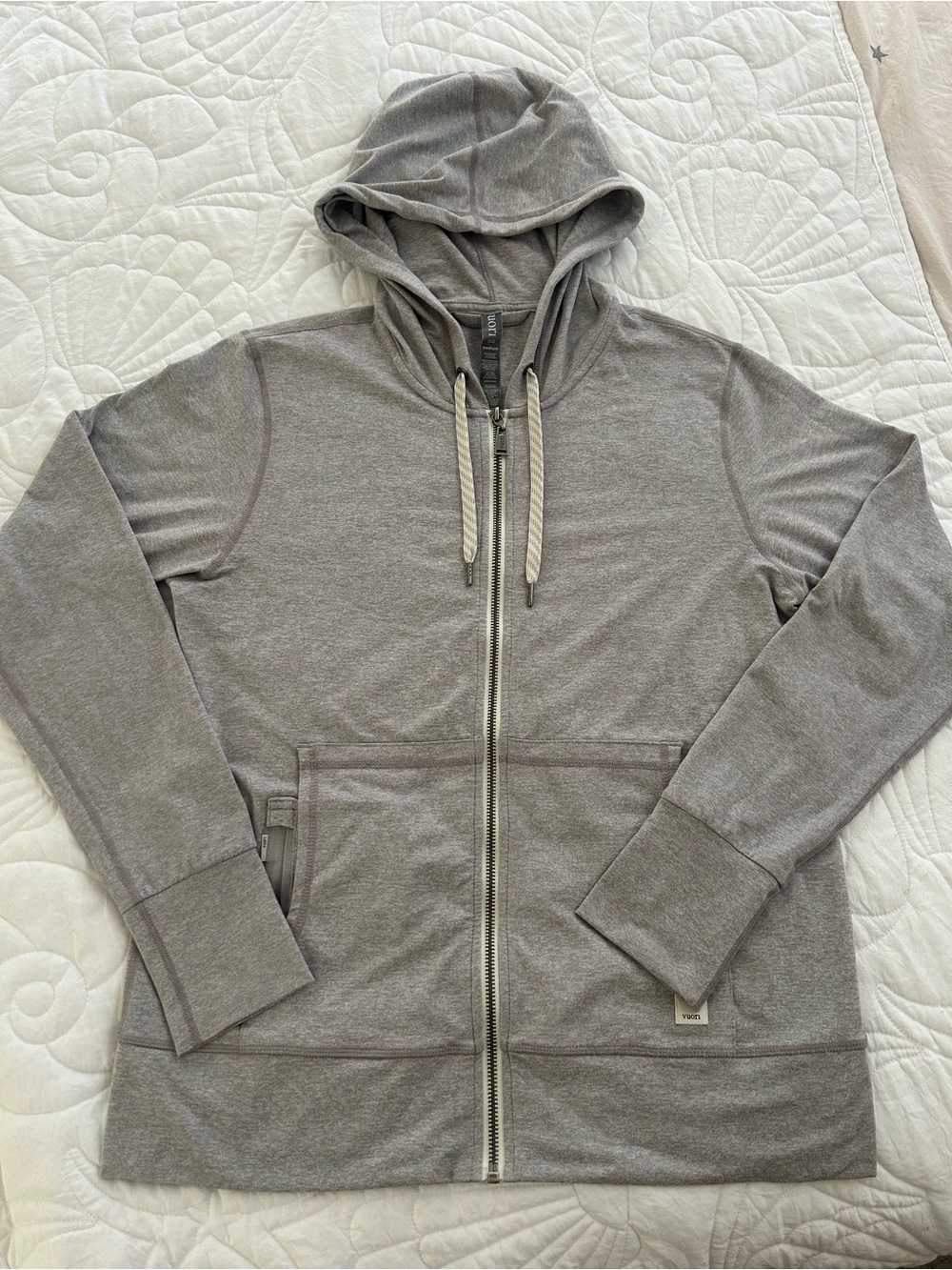 Vuori Women’s Light Gray Zip-Up Hooded Sweater M